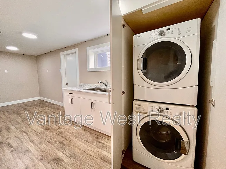 315B Prior Rd S — Photo 16