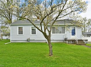 306 Sunset Dr, Cortland, OH