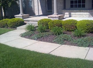 7559 Woodwind Ct, Brighton, MI 48116