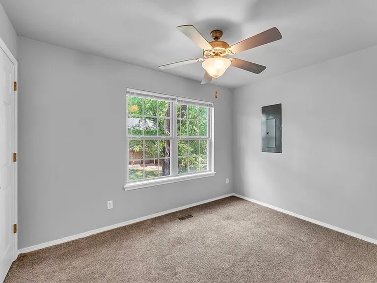 1429 W Netherlands Way #3 — Photo 5