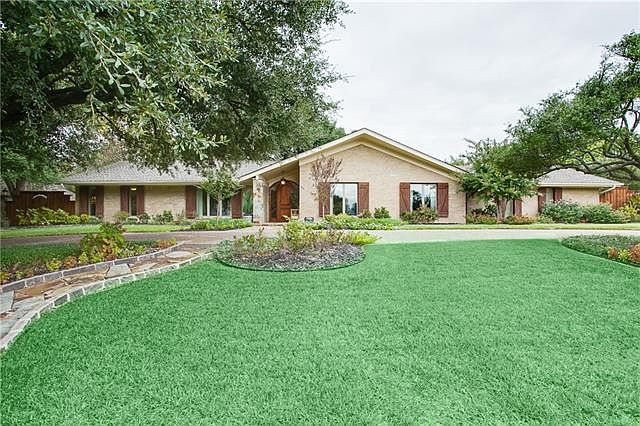 1st image of 6623 Glenhurst Dr