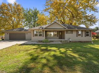 16170 Jackson Rd, Mishawaka, IN 46544