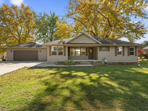 16170 Jackson Rd, Mishawaka, IN 46544