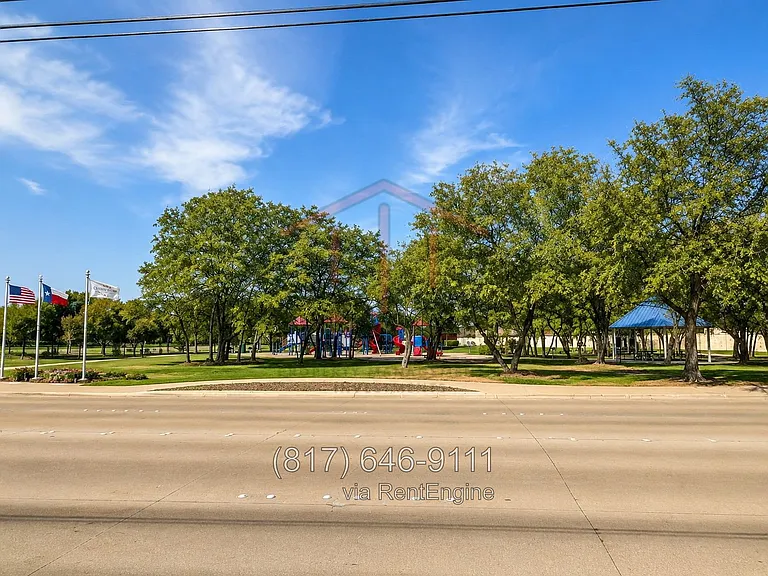 5912 Holiday Ln #B — Photo 20