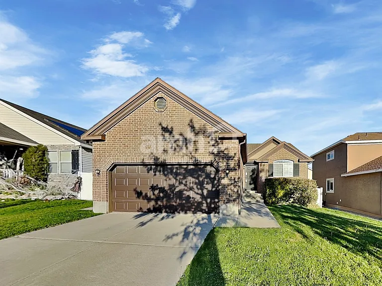 8359 S Sawtooth Oak Dr — Photo 1