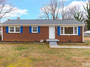 37 Friendway Cir, Greensboro, NC 27409