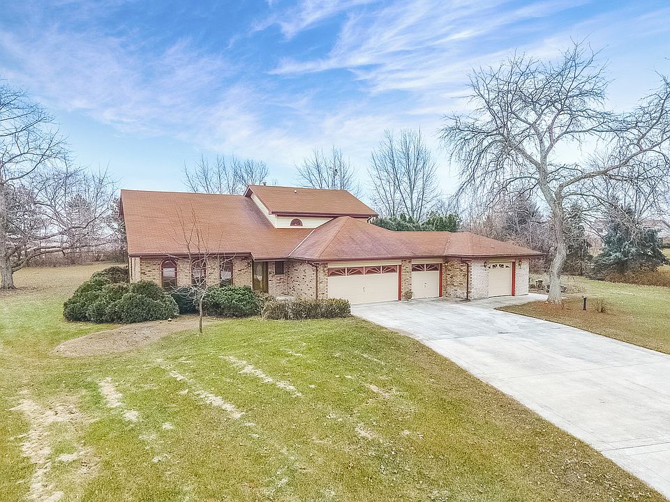 1st image of 15609 Glen Wood Ct