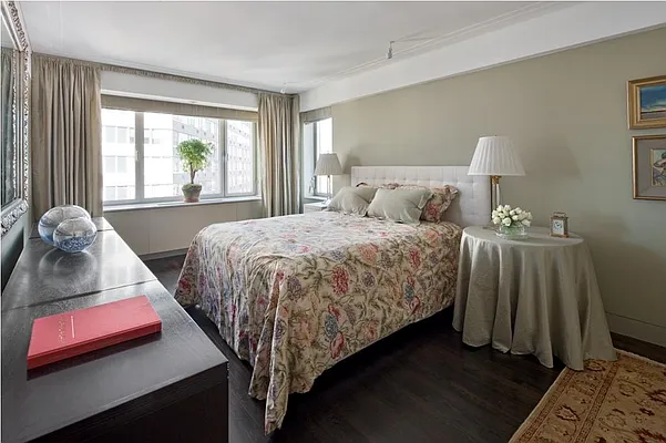 Sold by Corcoran | media 6