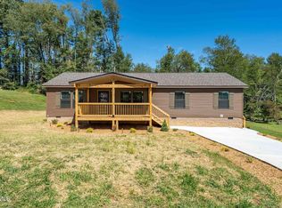 300 Cedar St, Mountain City, TN 37683