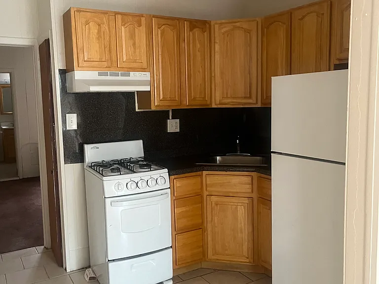 432 Spruce St #2F — Photo 2