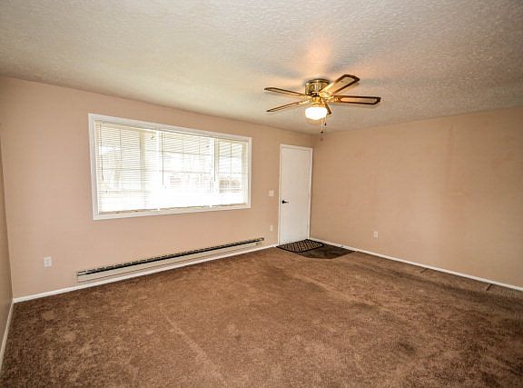 3rd image of 615 Flamingo Ave