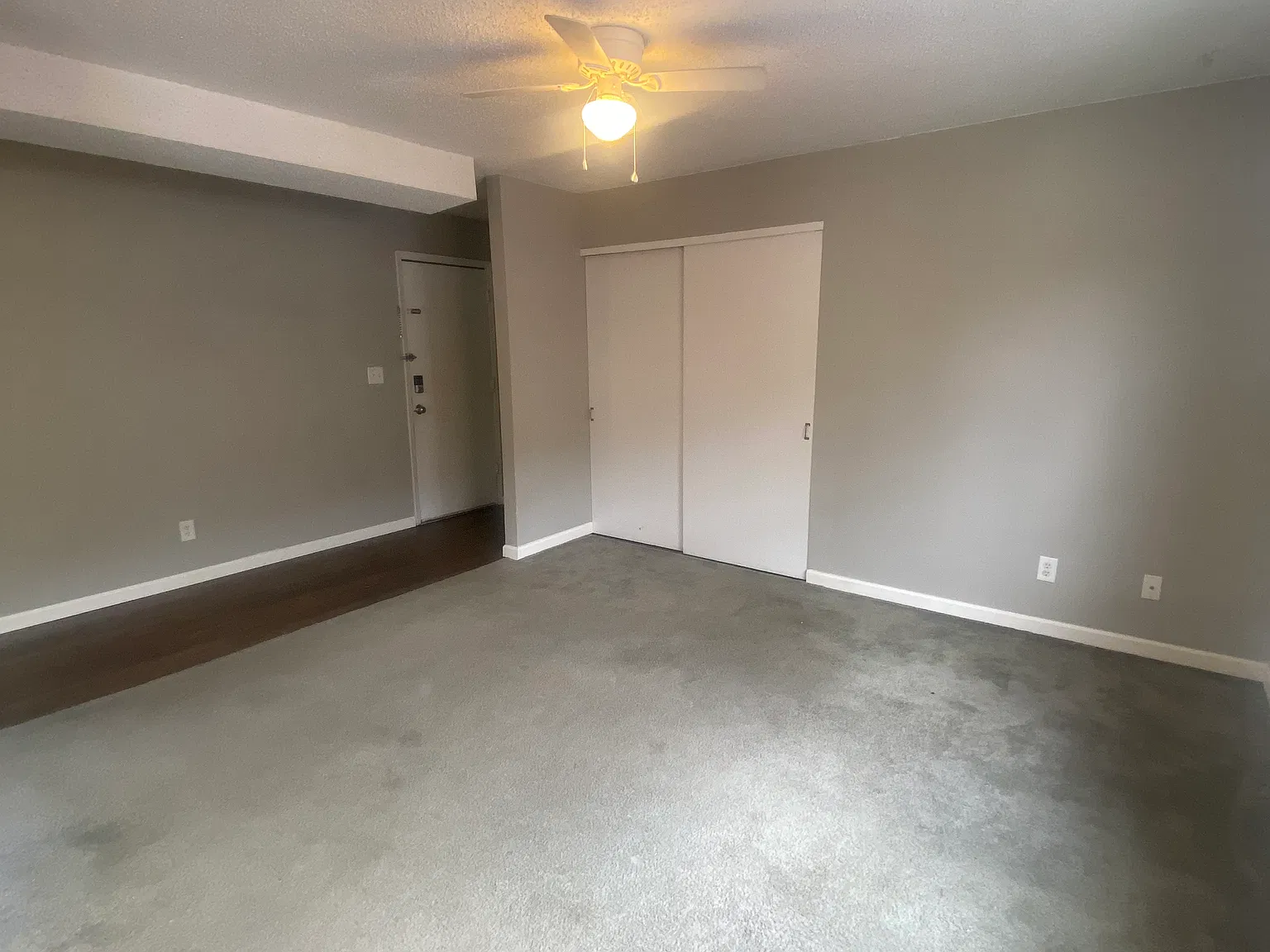 2 bed, 900 sqft, $1,200 — Photo 3