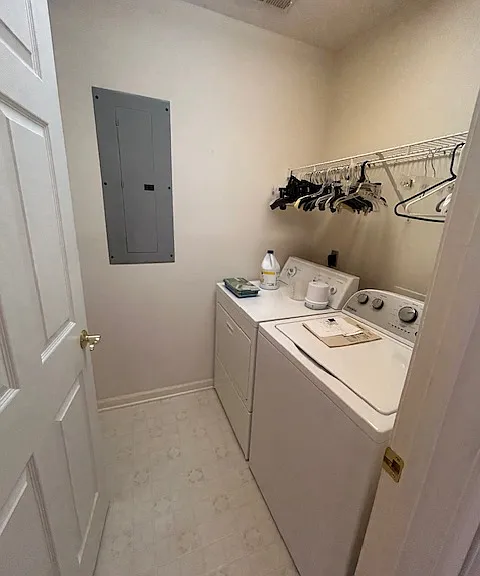 110 Perkins Pl — Photo 8