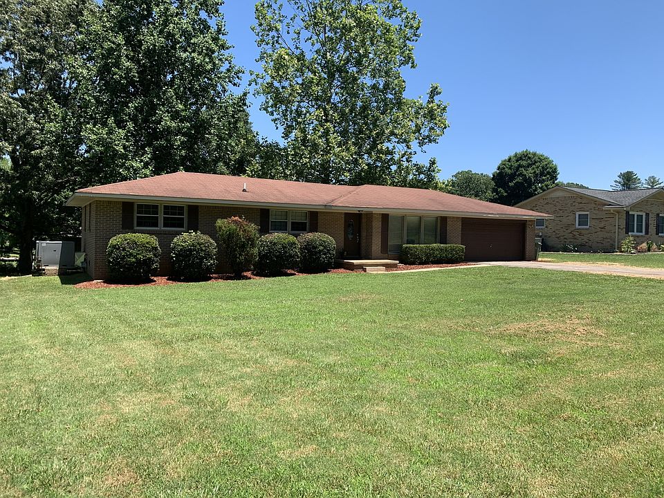 1706 Grandaddy Rd, Lawrenceburg, TN 38464 Zillow