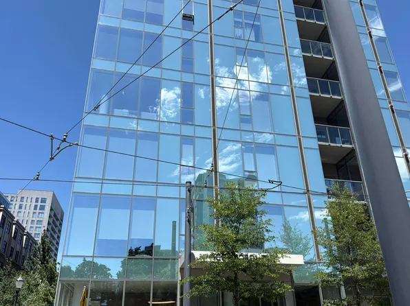 1075 NW Northrup St Unit 814, Portland, OR 97219