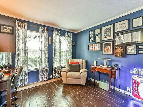 5th image of 16630 Aberdeen Green Dr