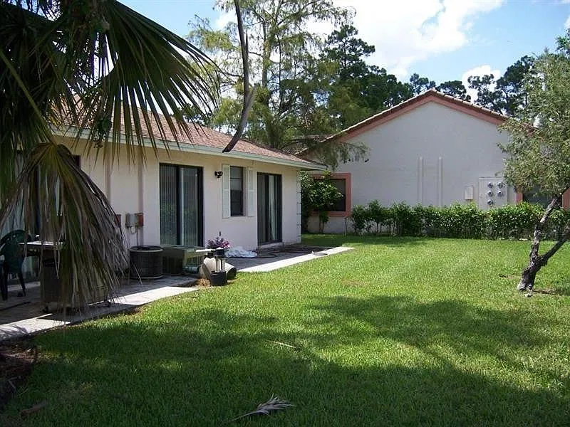 3 bed, 1440 sqft, $2,860 — Photo 4