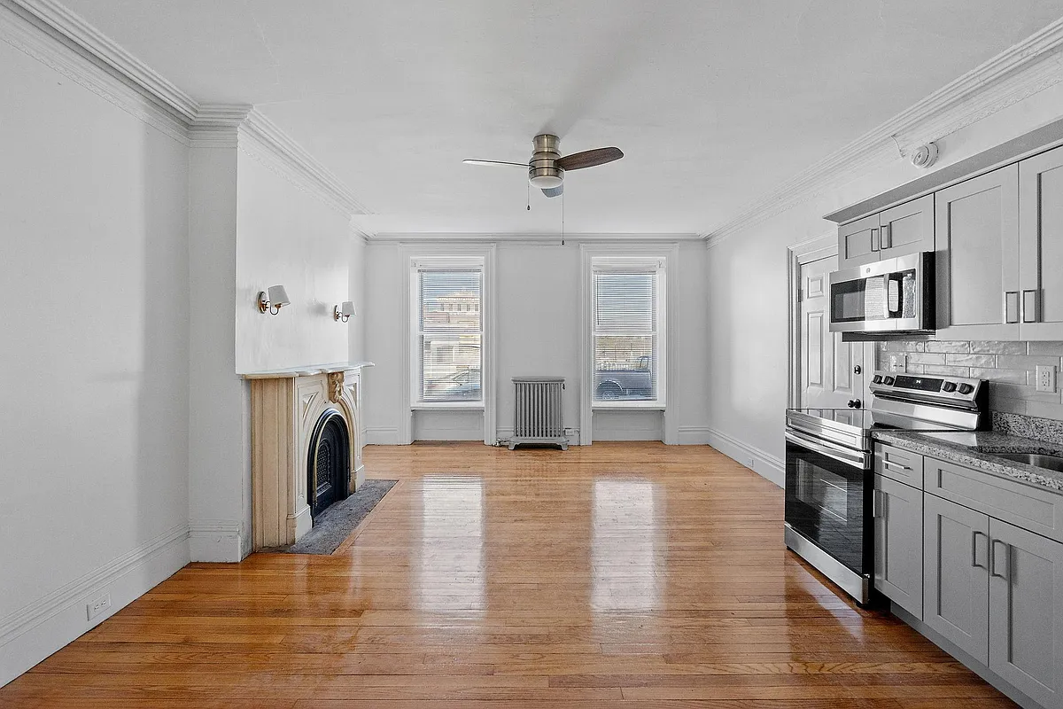 Building Photo - 2182 5th Ave #1F