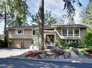1898 Oak Knoll Ct, Lake Oswego, OR