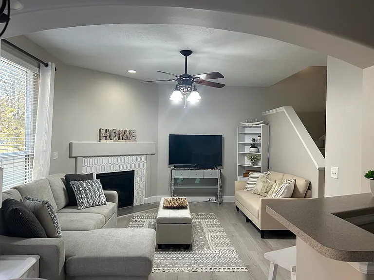 3084 N Sage Loop #G6 — Photo 1
