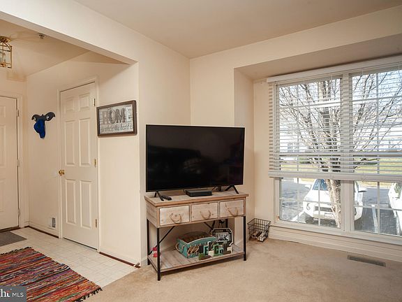 3rd image of 2637 Cedar Elm Dr