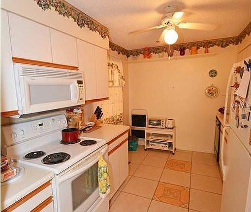 4th image of 3234 40th Way S APT A