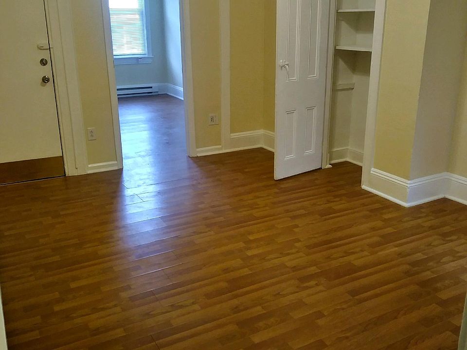 2nd image of 914 Lehigh St