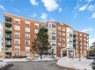 78 Regency Park Dr #206, Halifax, NS B3S 1T2