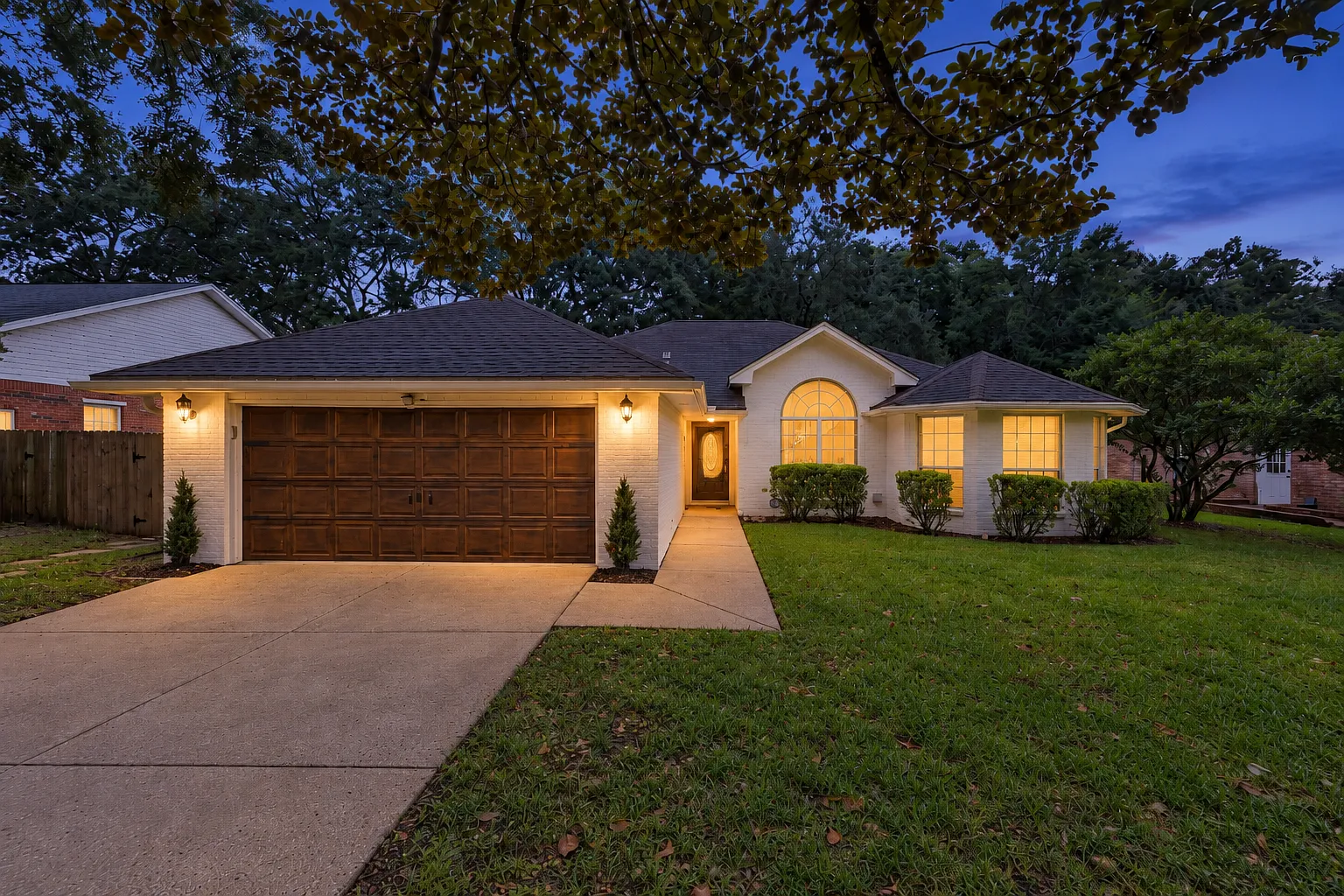 414 Evans Rd — Photo 2
