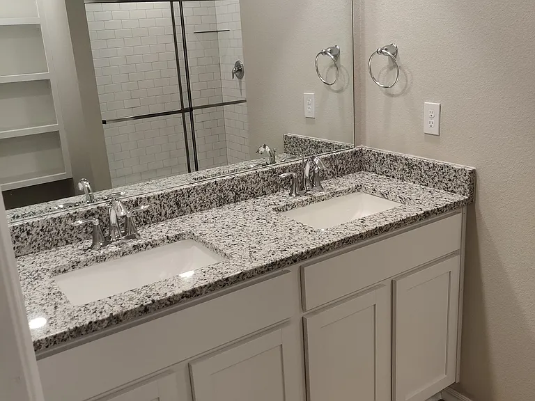 1911 Mesa Ave — Photo 6