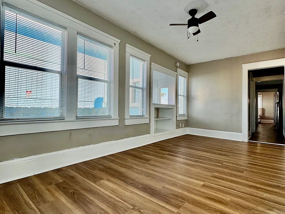 307 S Grandview Ave #2