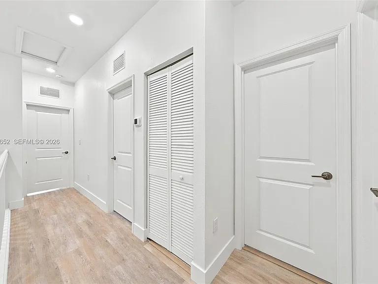 10018 SW 228th Ter — Photo 13