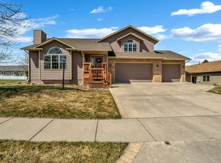 405 Maple Dr, Spearfish, SD 57783