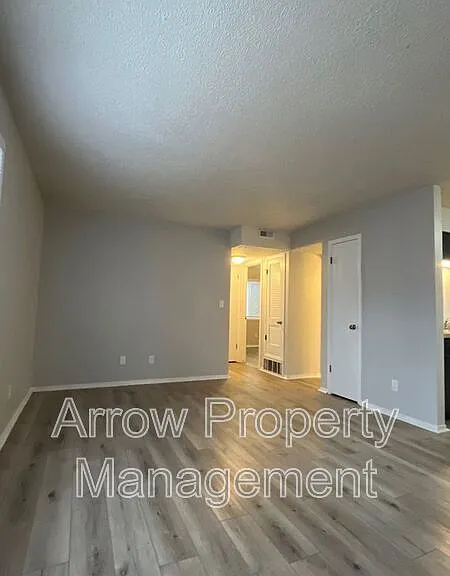 729 H St #1 — Photo 3