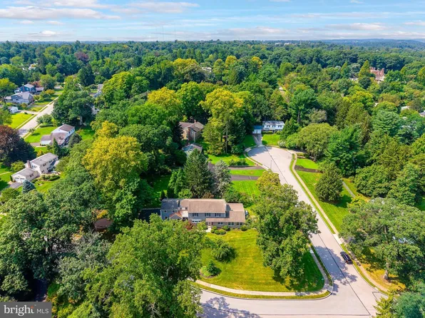 8408 Elliston Dr, Wyndmoor, PA 19038