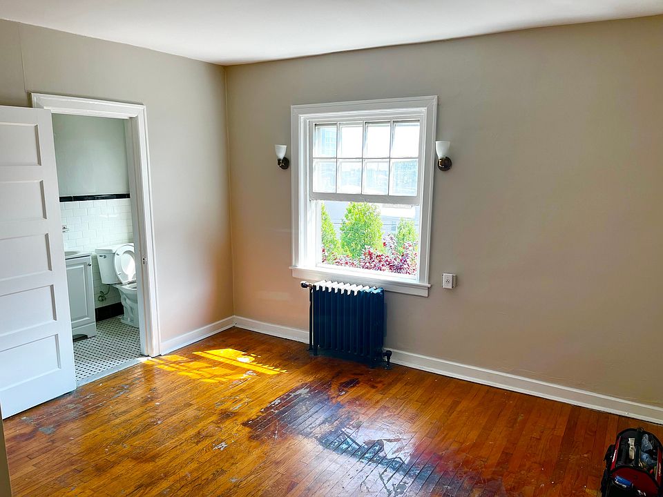 Bedroom pre floor refinish