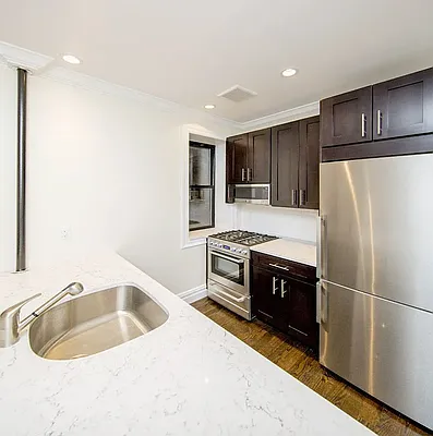 Rented by REAL New York | media 19