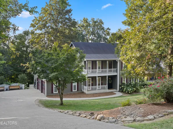 910 Forest Ridge Cir, Knoxville, TN 37932