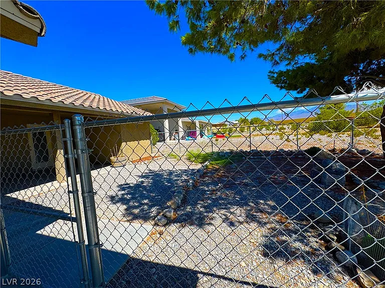 2281 S Zuni Ave — Photo 21