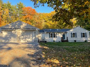 26 Cape Rd, Raymond, ME 04071
