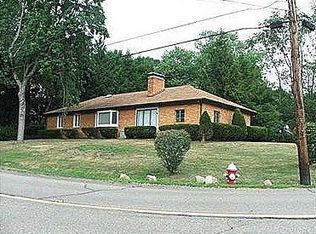 430 Sangree Rd, Pittsburgh, PA 15237