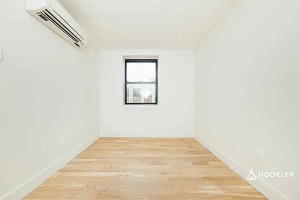 Rented by Nooklyn NYC LLC | media 46