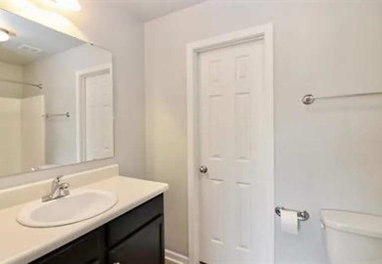 198 Collinwood Dr — Photo 12