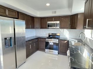7707 Romaine St #4, Los Angeles, CA 90046