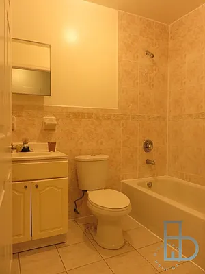 Rented by Miron Realty Group | media 26