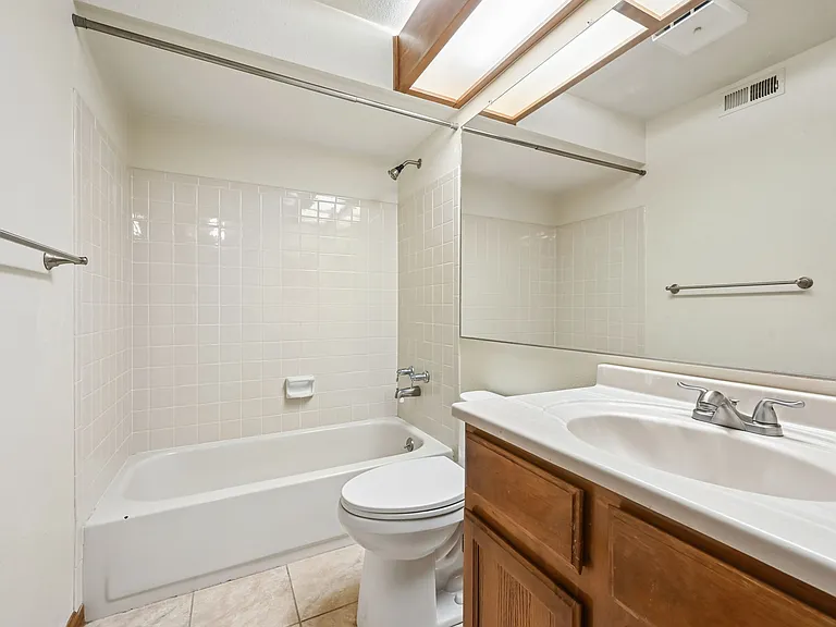 5902 Gunbarrel Ave #E — Photo 18