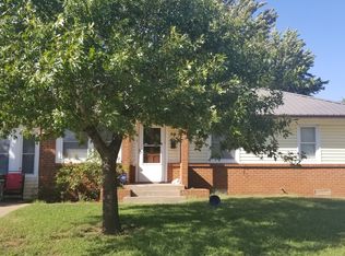 38 Village Dr, Chickasha, OK 73018