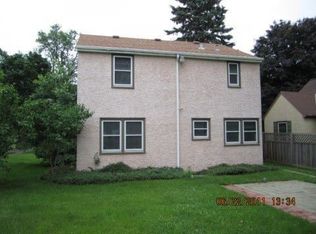 1179 Burnquist St, Saint Paul, MN 55106