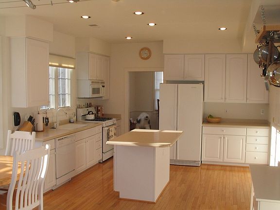 Kitchen w/Corian Counters