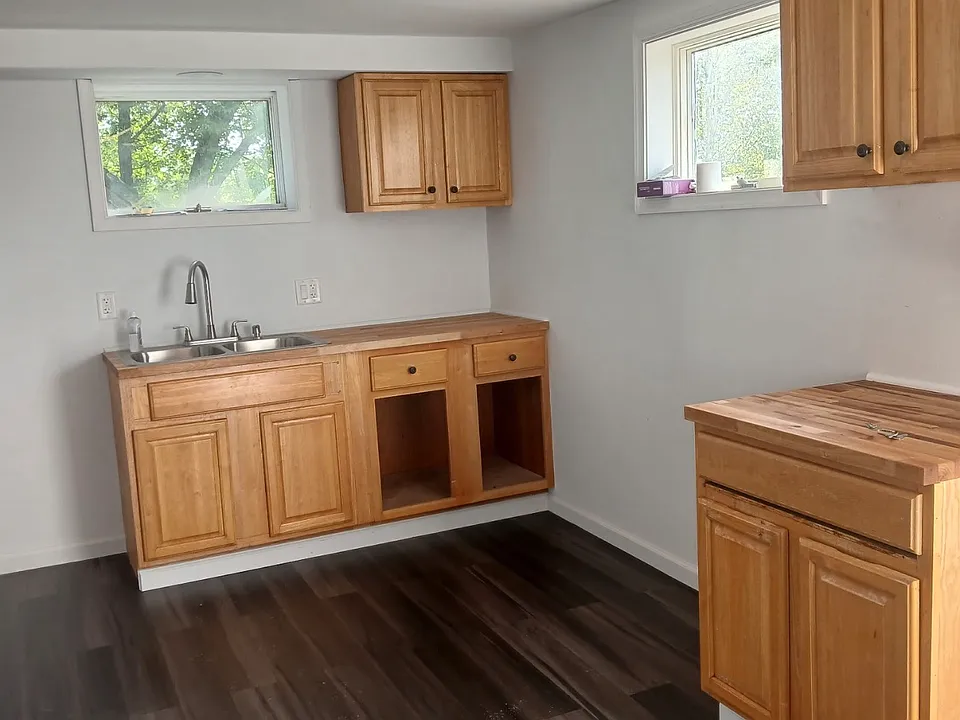 120 N Main St #1